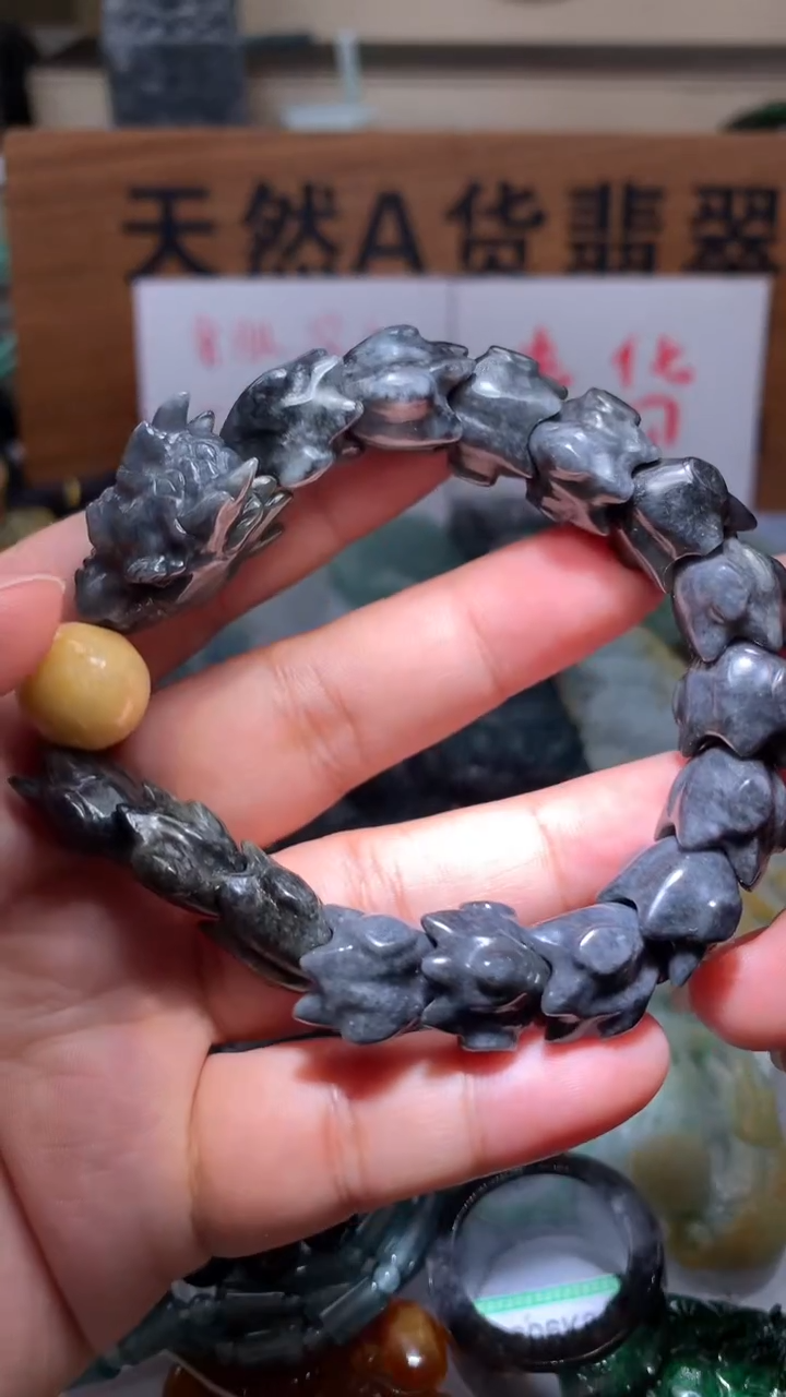 【闪购商品】翡翠颈饰未镶嵌保真天然A货翡翠