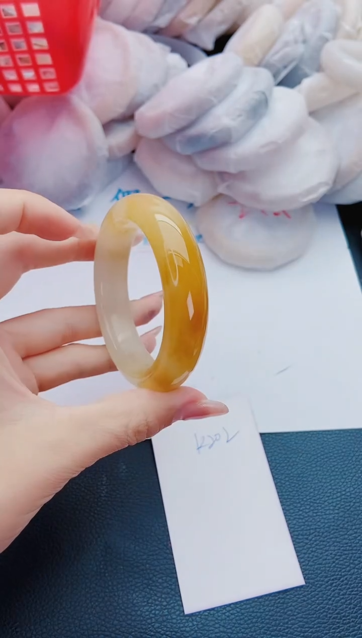 石英质玉手镯未镶嵌K202-55-56
