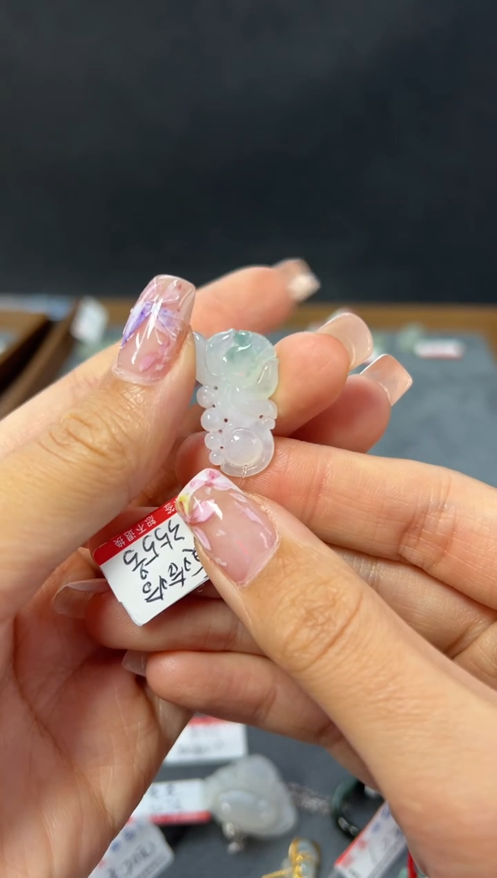 【闪购商品】翡翠吊坠(不含链)未镶嵌355号