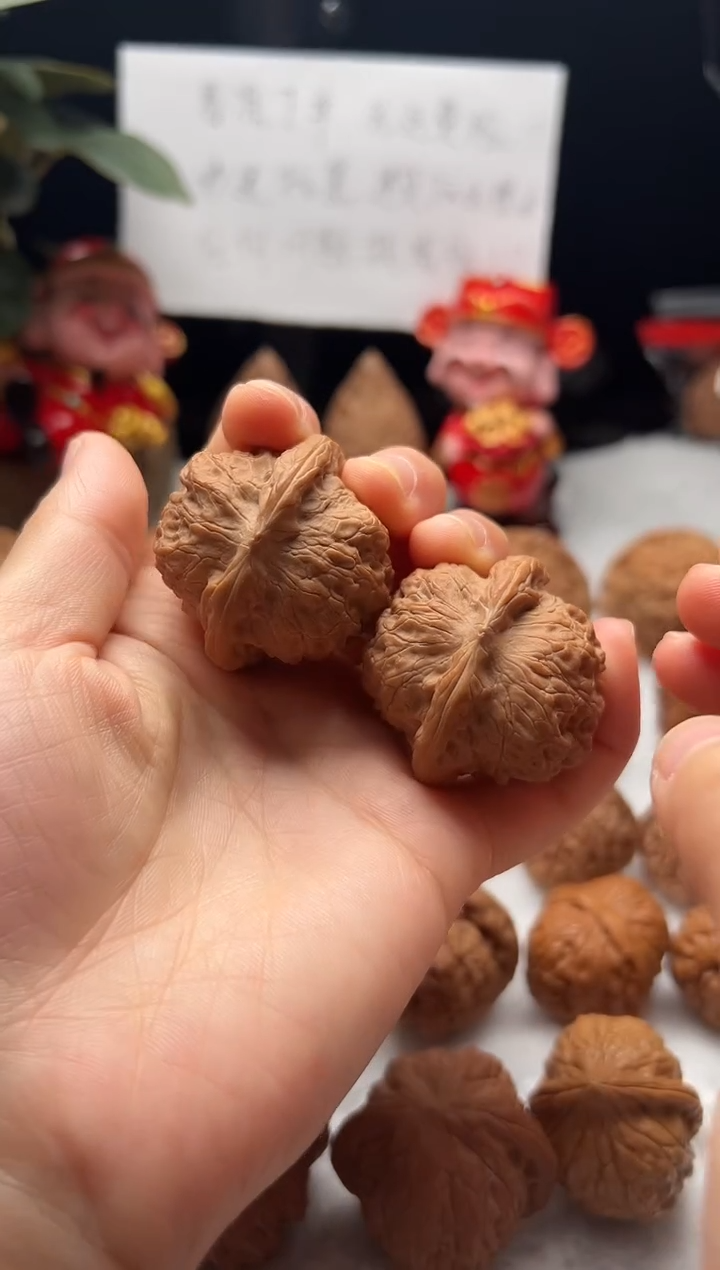 把件文玩核桃血麒麟38