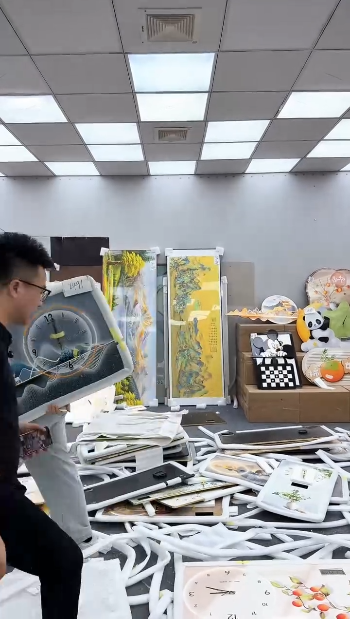横款孤品微瑕黑马闪购2491