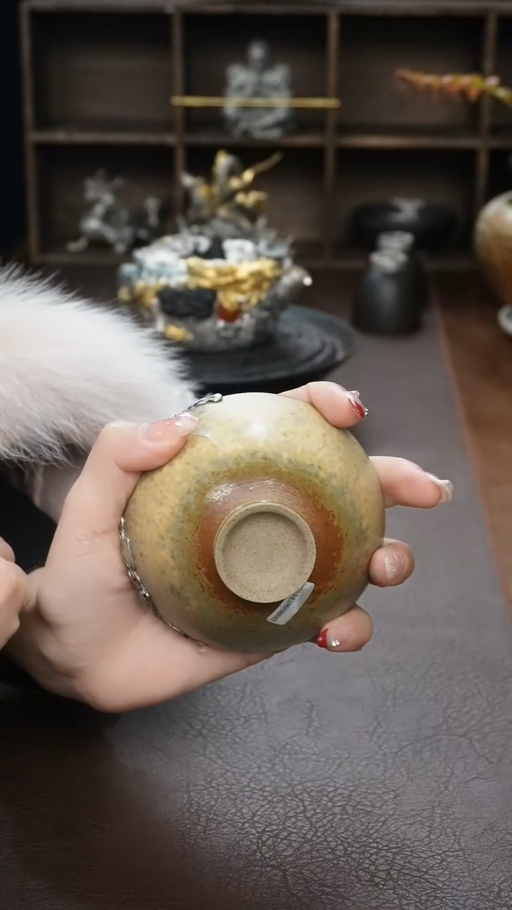 【闪购商品】境秋黄陶主人杯高定