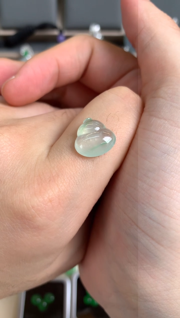 未镶嵌定制翡翠裸玉