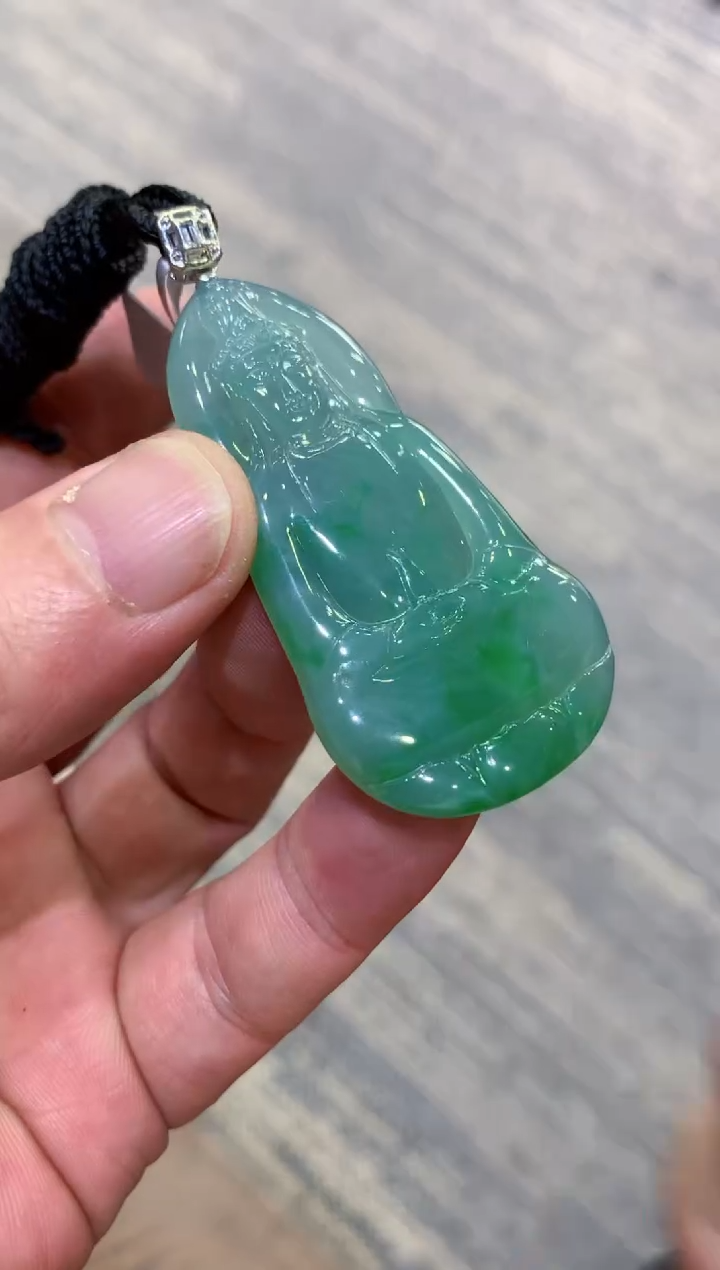 颈饰未镶嵌翡翠天然A货翡翠