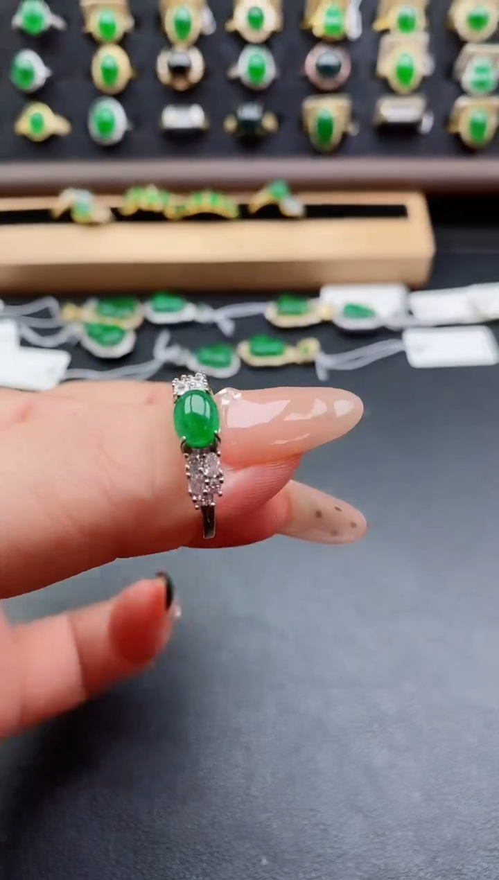 银S925镶嵌戒指翡翠1