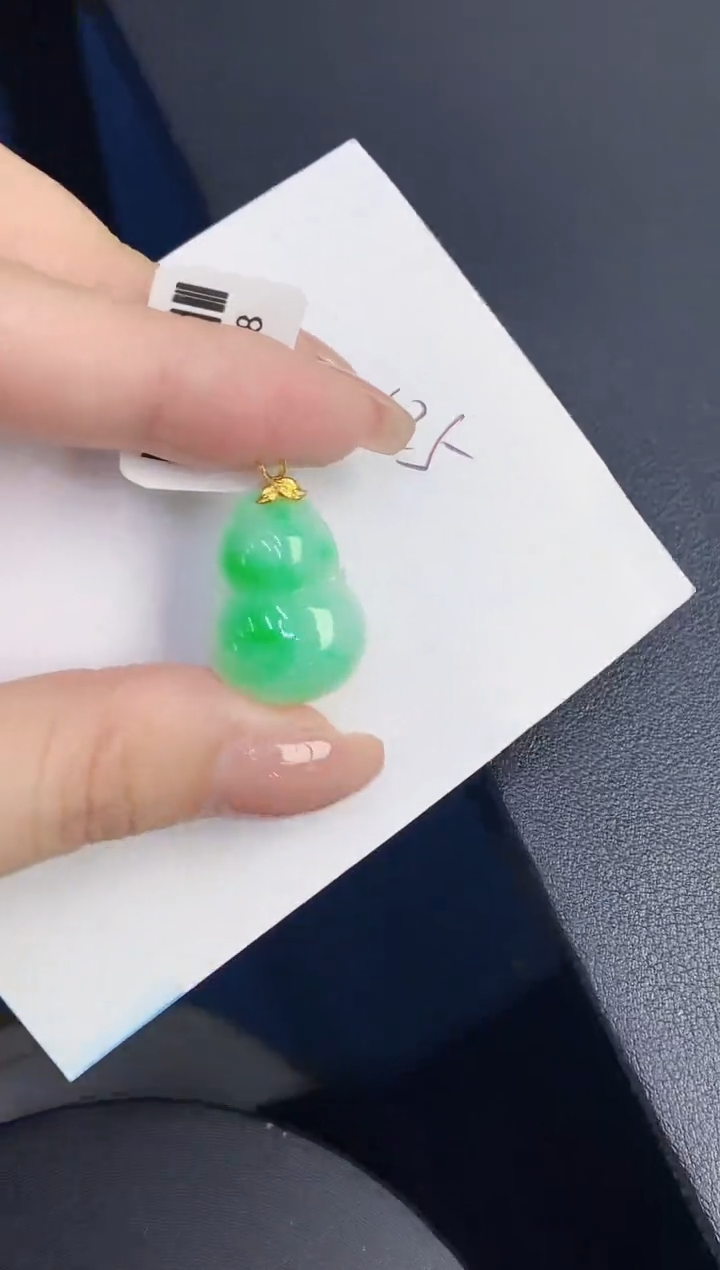 【闪购商品】翡翠颈饰18K金镶嵌00000000