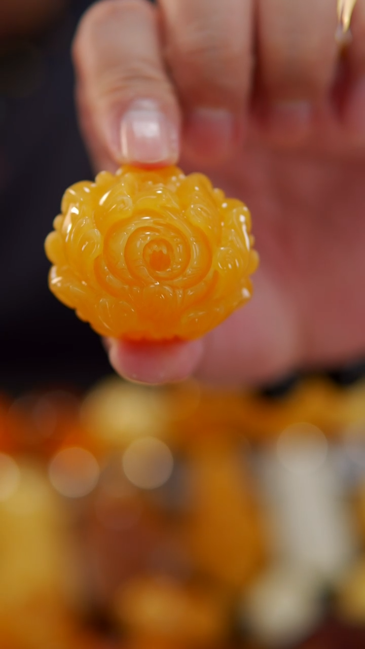 【闪购商品】蜜蜡颈饰未镶嵌22.44焦皮牡丹花