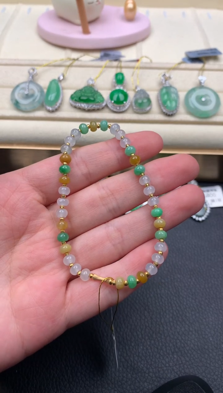 【闪购商品】翡翠颈饰18K金镶嵌A585....