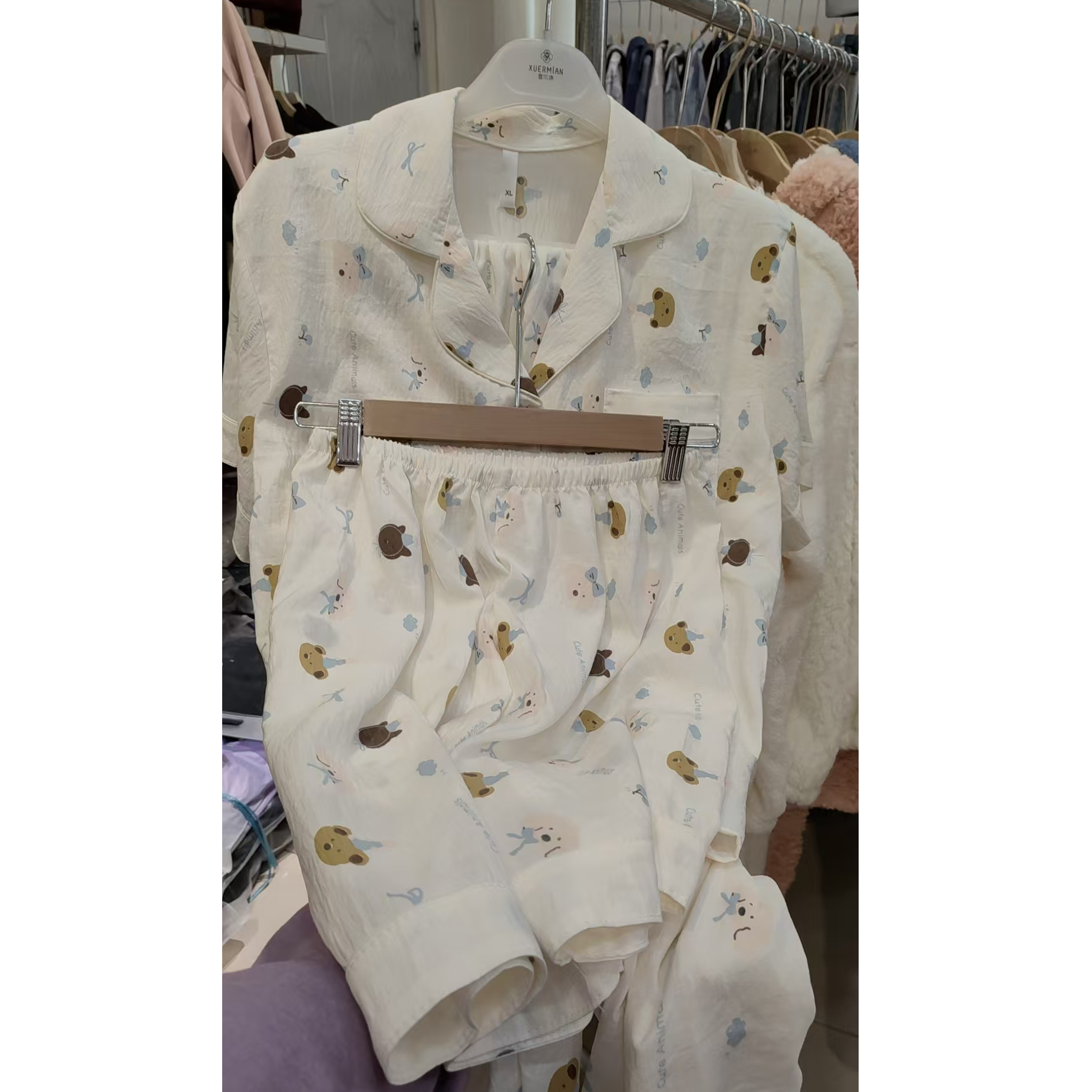 【JX】68682女士卡通翻领开衫三件套（带胸垫）上衣+短裤+长裤