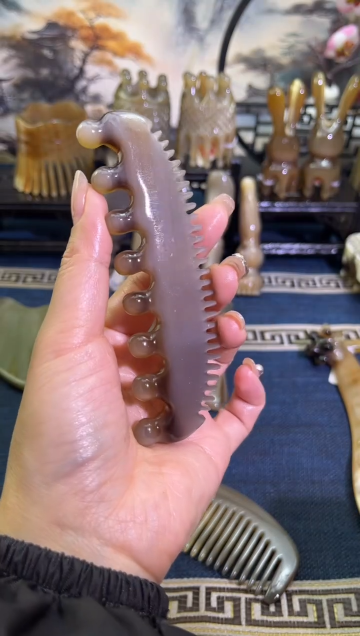 国内老白水微瑕福利脸梳水滴