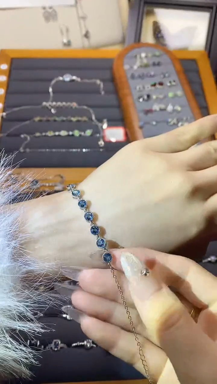 【闪购商品】水晶手链银S925镶嵌A23   