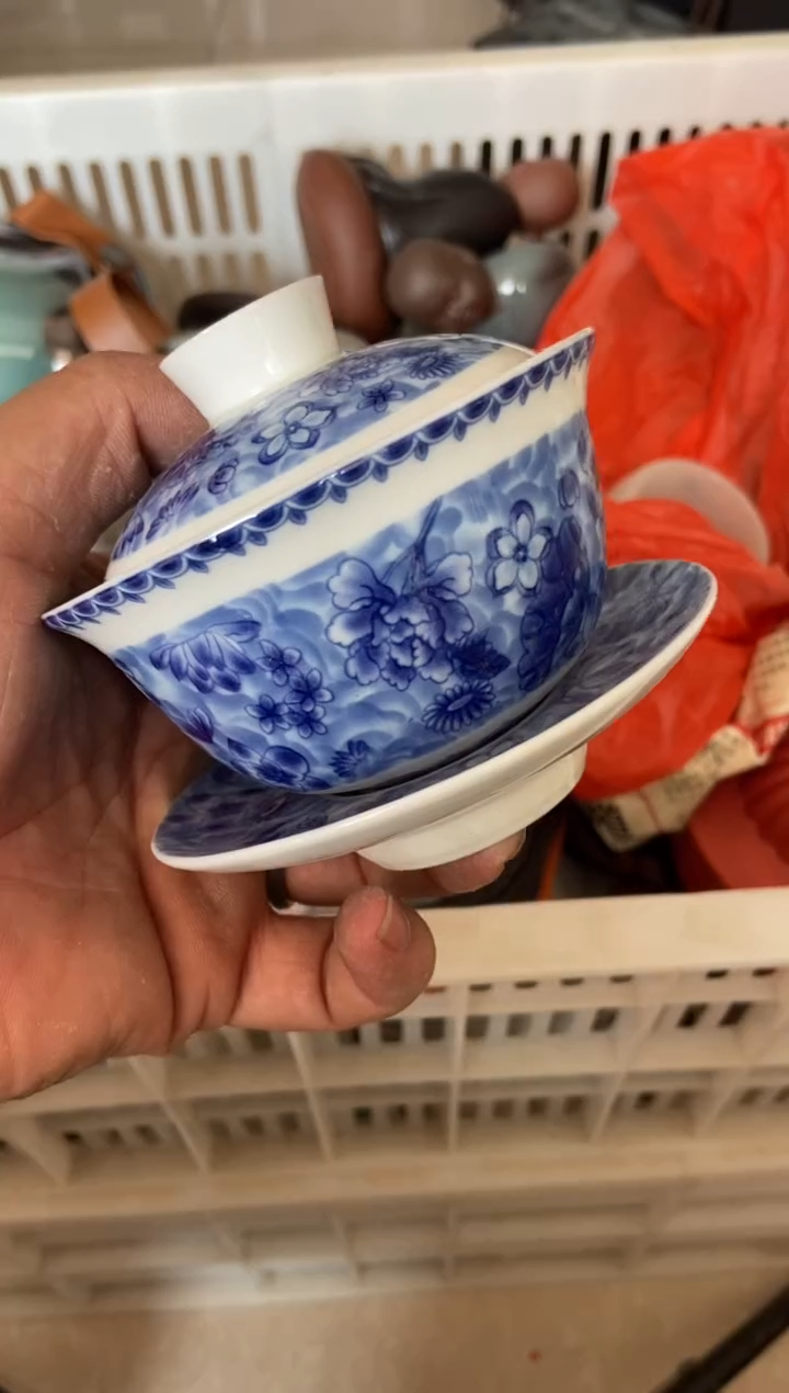 杯无运费险有瑕疵的摄影的产品有使用过的痕迹有点脏介意勿拍