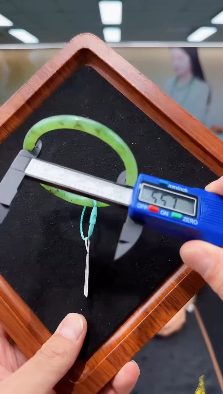 和田玉手镯未镶嵌多样性发货 拍一发一