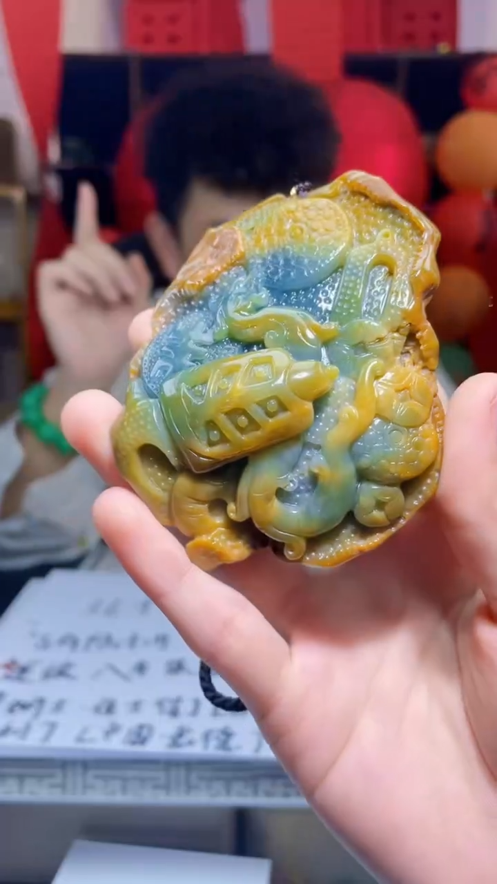 【闪购商品】翡翠把件未镶嵌A22多样性发其一