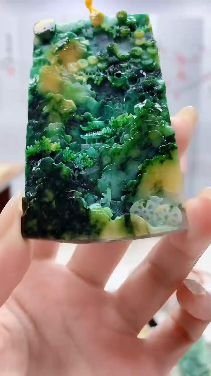 未镶嵌定制翡翠4812lr-毛货挂件85