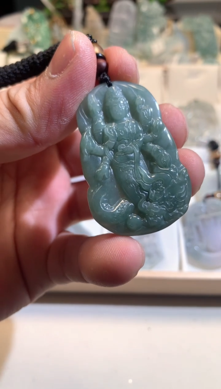 【闪购商品】翡翠颈饰未镶嵌02/12/33