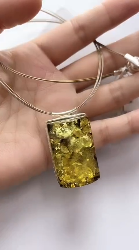 【闪购商品】琥珀裸石银S925镶嵌琥珀吊坠