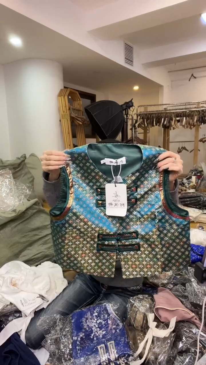 L码        110-120斤  马甲