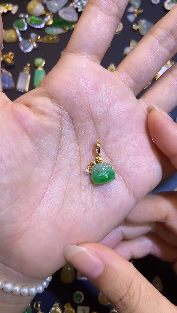 吊坠(不含链)18K金镶嵌翡翠遗***忆1