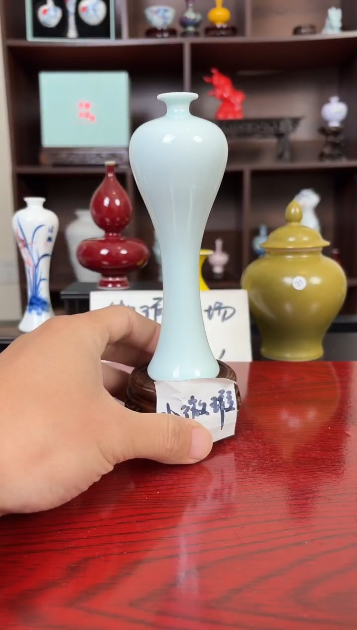 摆件瓷12.17晚微瑕小花瓶摆件