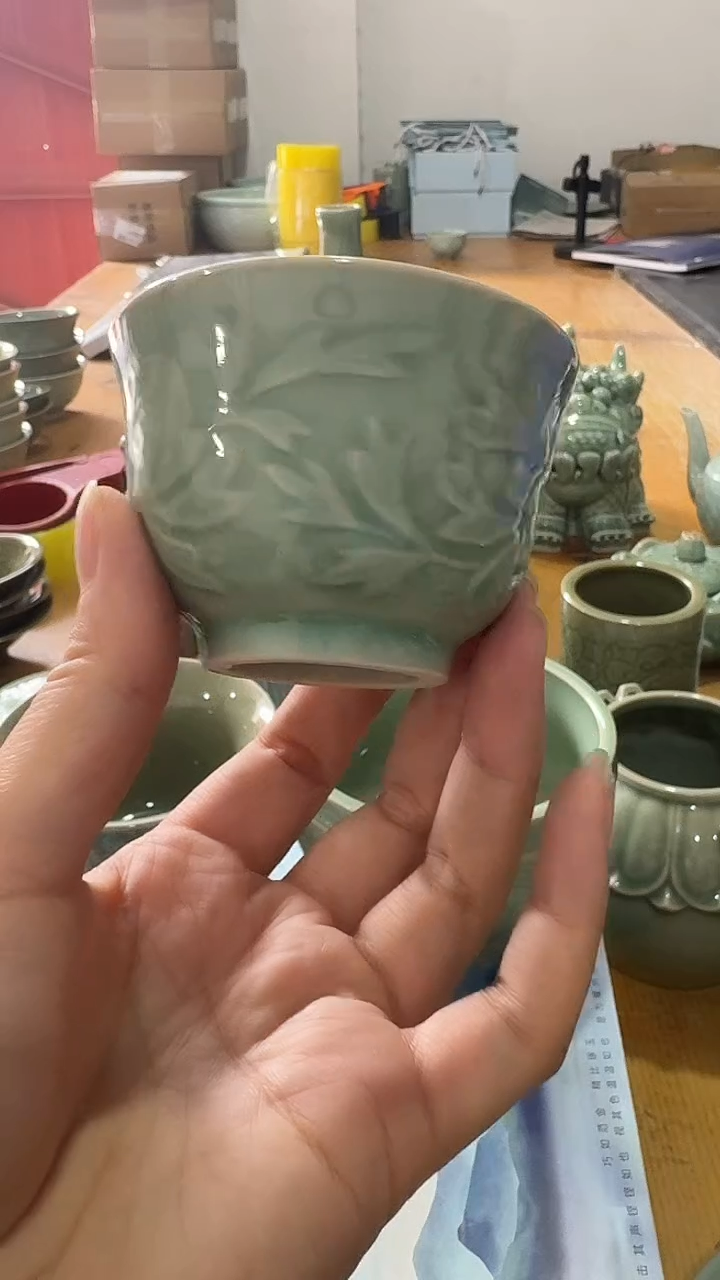 瓷片冰****1微瑕处理 荷花不倒缸杯一个】牡丹不到缸杯一个