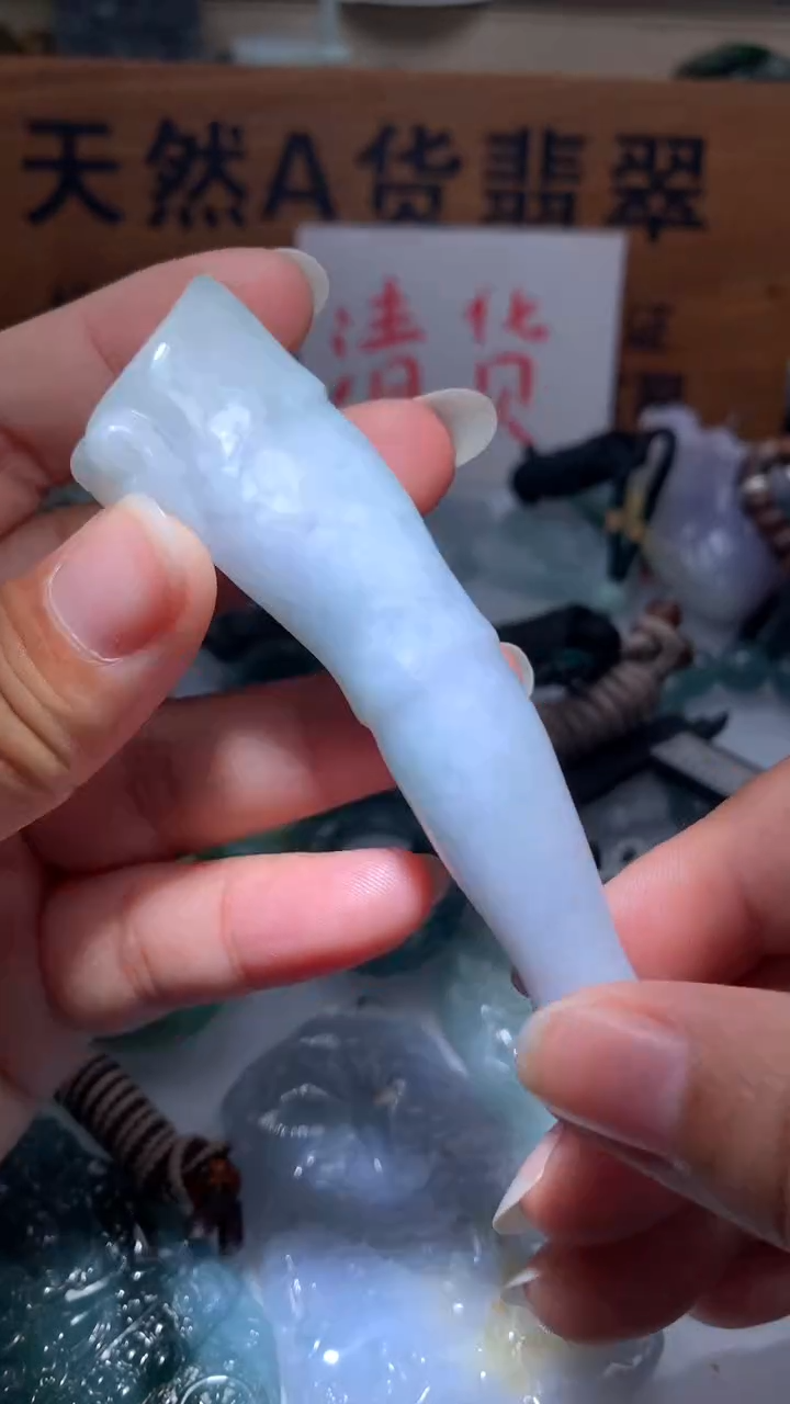 【闪购商品】翡翠颈饰未镶嵌保真天然A货翡翠