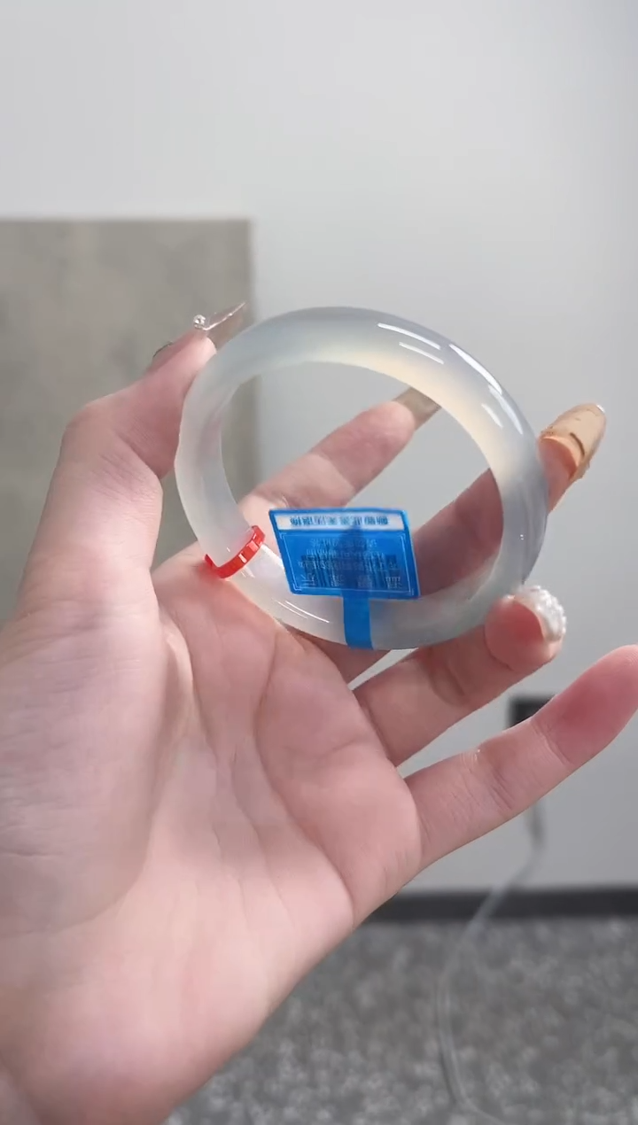 【闪购商品】玛瑙/玉髓手镯未镶嵌54圈 需要包容