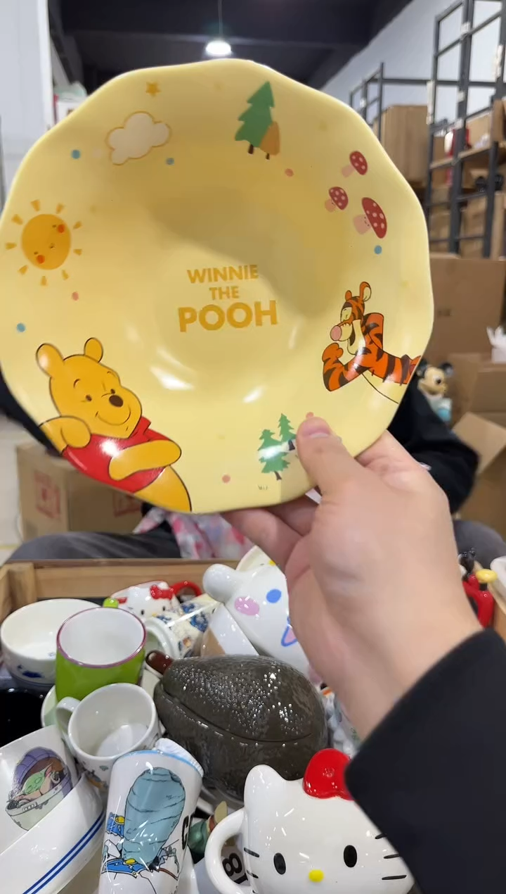 瓷片维尼八英寸圆盘