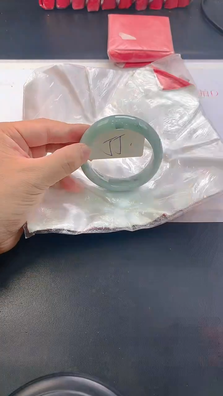 未镶嵌手镯翡翠169