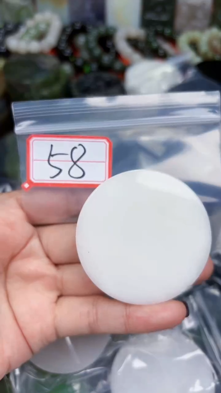 颈饰未镶嵌和田玉和田玉