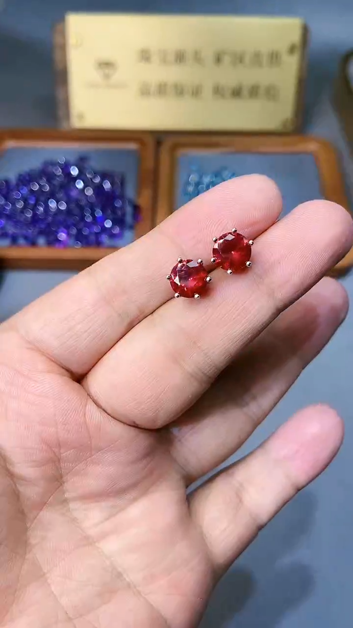 【闪购商品】红宝石耳饰银S925镶嵌354