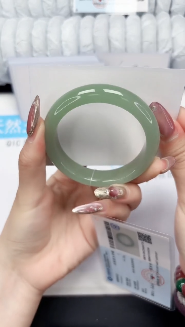 【闪购商品】石英质玉手镯未镶嵌329-56.5