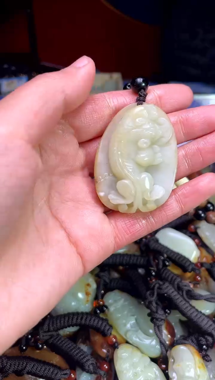 【闪购商品】和田玉颈饰未镶嵌123