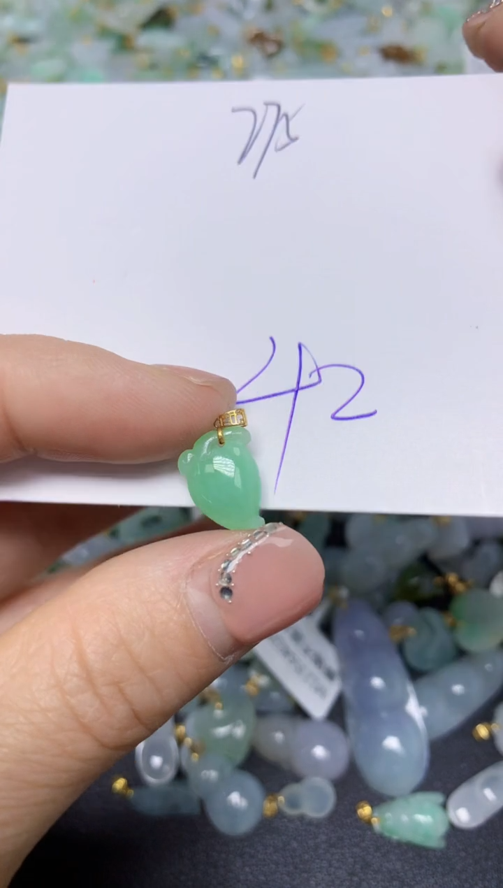 【闪购商品】翡翠挂件18K金镶嵌 天然翡翠A货