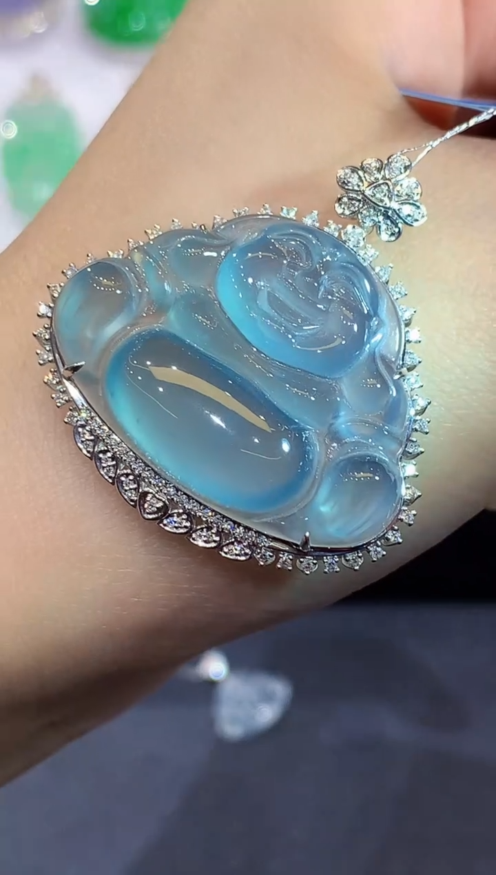 吊坠(不含链)18K金镶嵌翡翠X2200多样性发其一