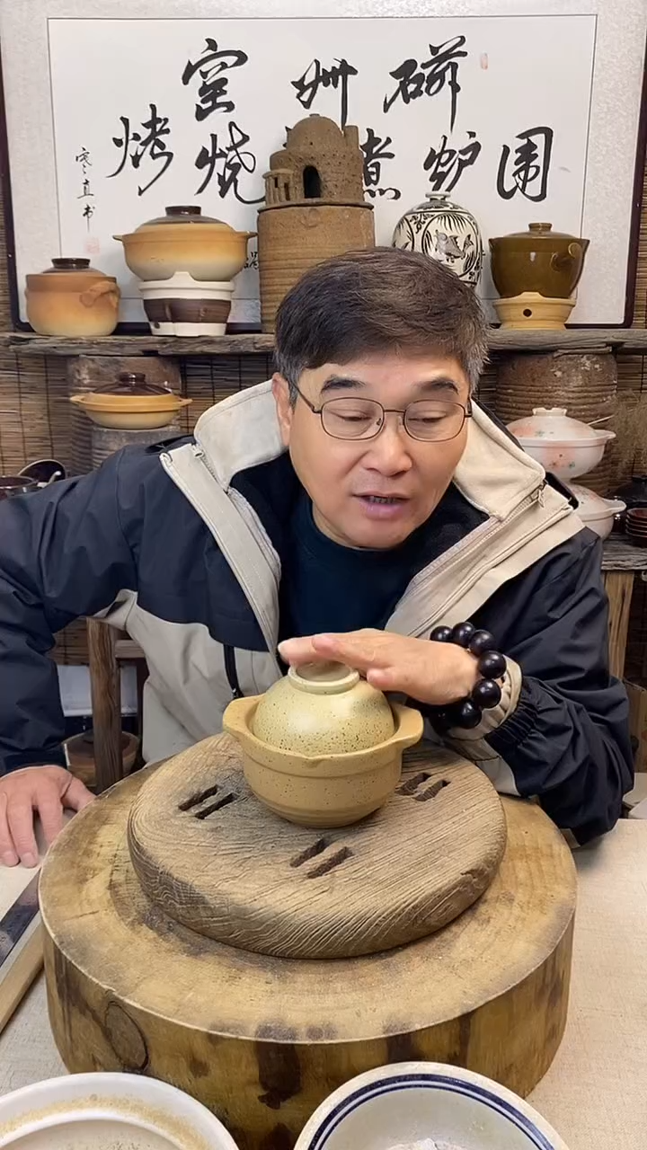 土陶（黄色）迷你一人食炖盅煨汤小土锅（可明火.可干烧）