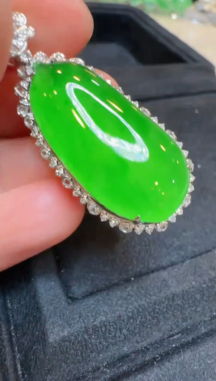 【闪购商品】翡翠吊坠(不含链)18K金镶嵌多样性团购发一件