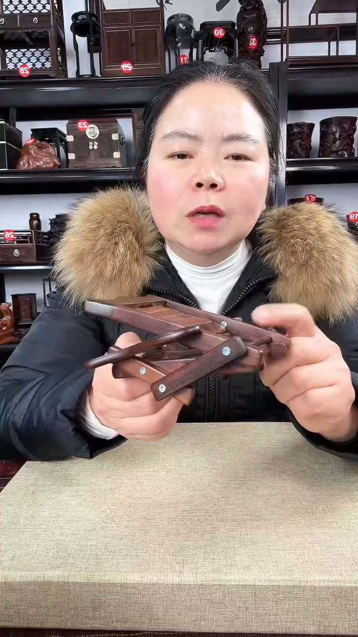 【闪购商品】木2850老李红木工艺品