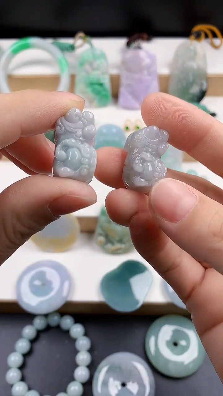 颈饰未镶嵌翡翠天然翡翠吊坠挂件