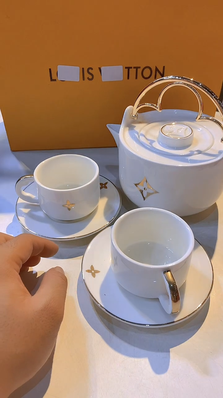 鸿辉家品牌瓷器，京东包邮！