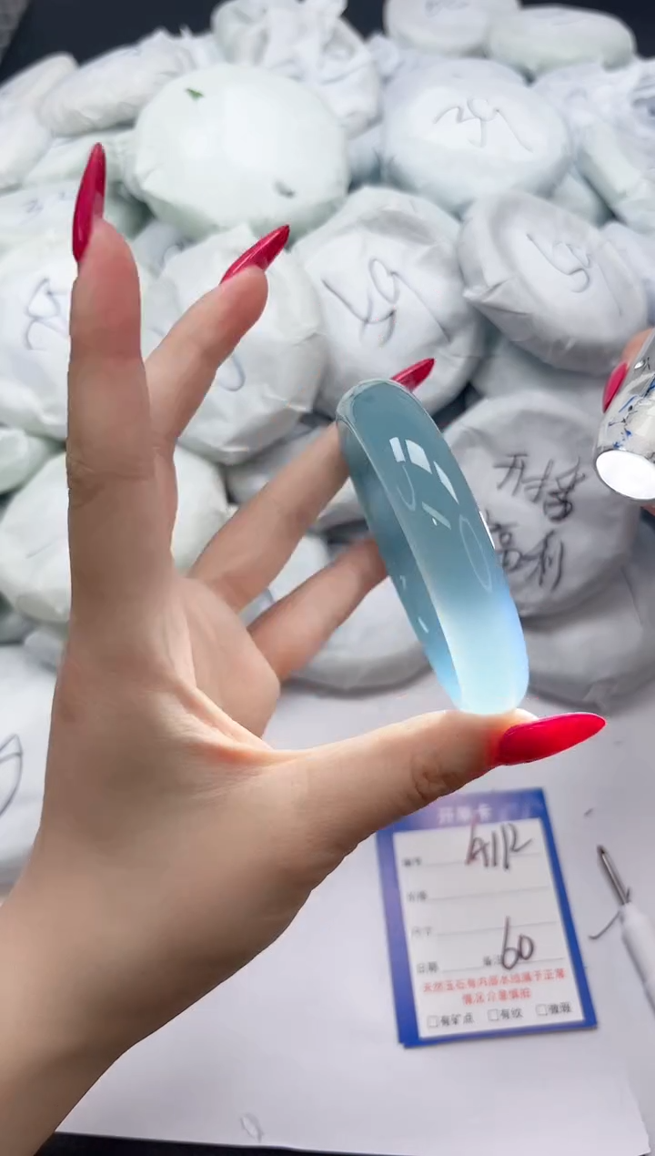 未镶嵌手镯石英质玉A112/60