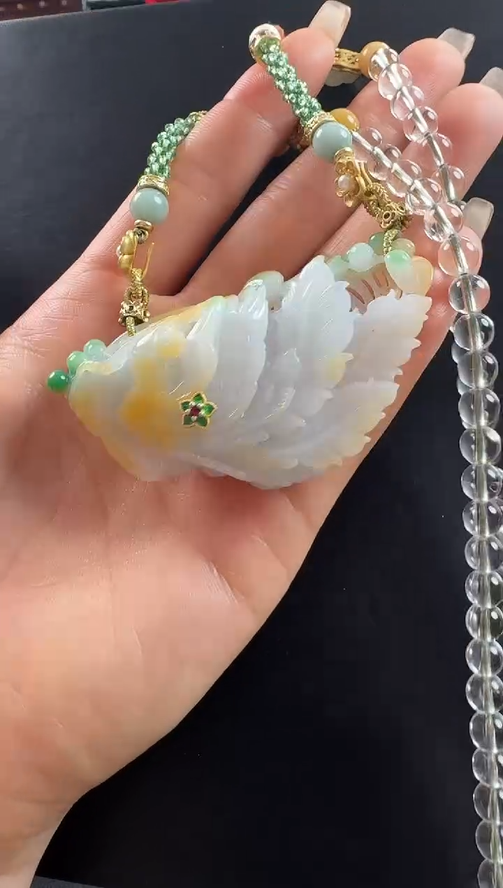 颈饰未镶嵌翡翠凤牌