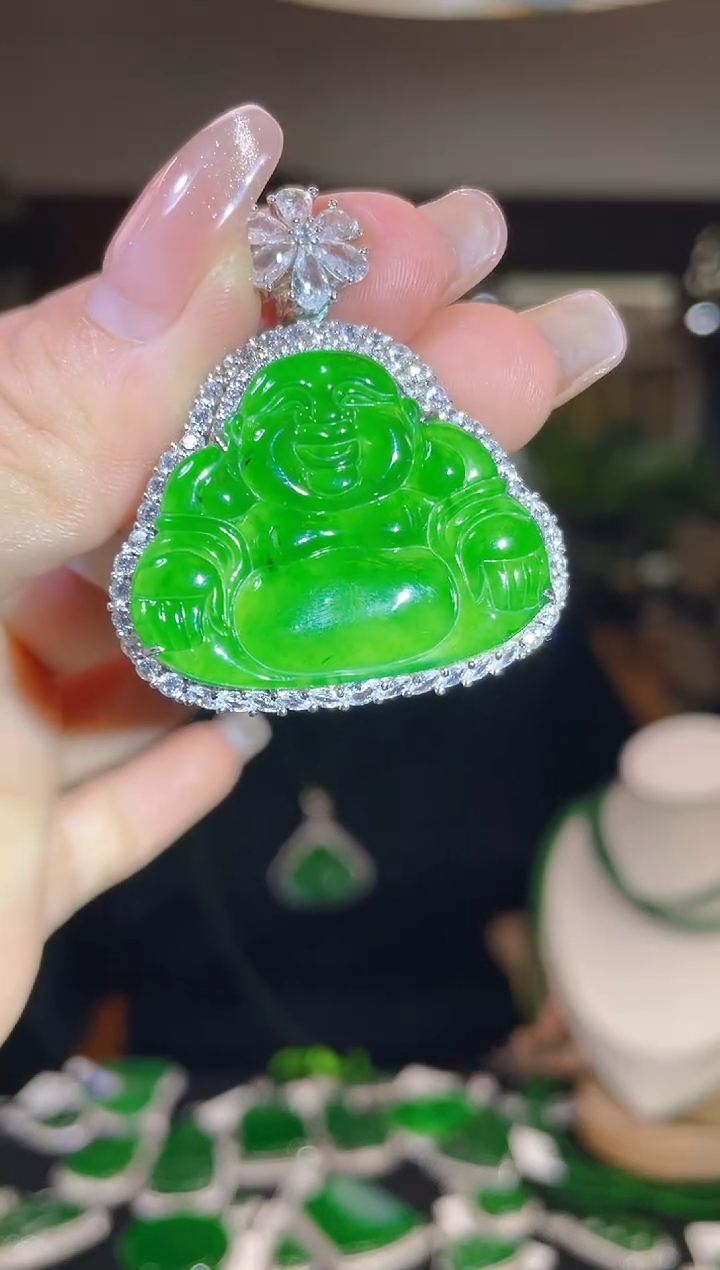 【闪购商品】翡翠吊坠(不含链)未镶嵌多样性发其一