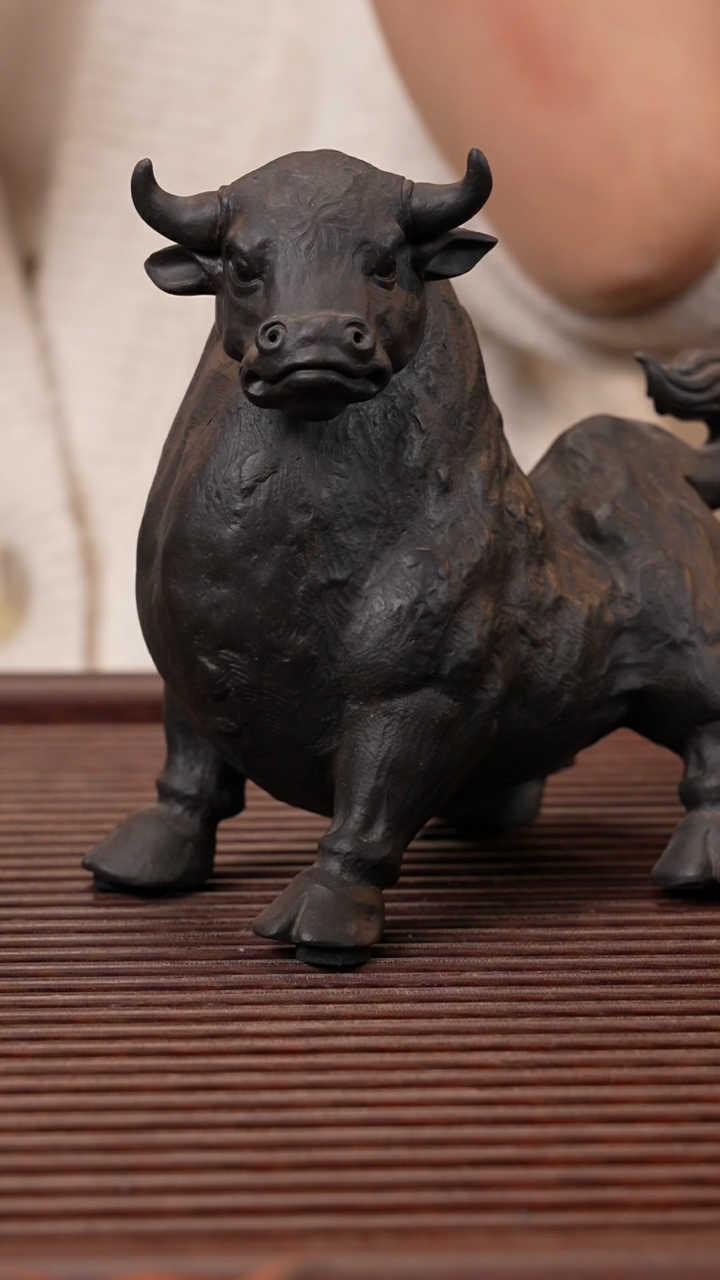 【闪购商品】紫砂茶宠牛气冲天