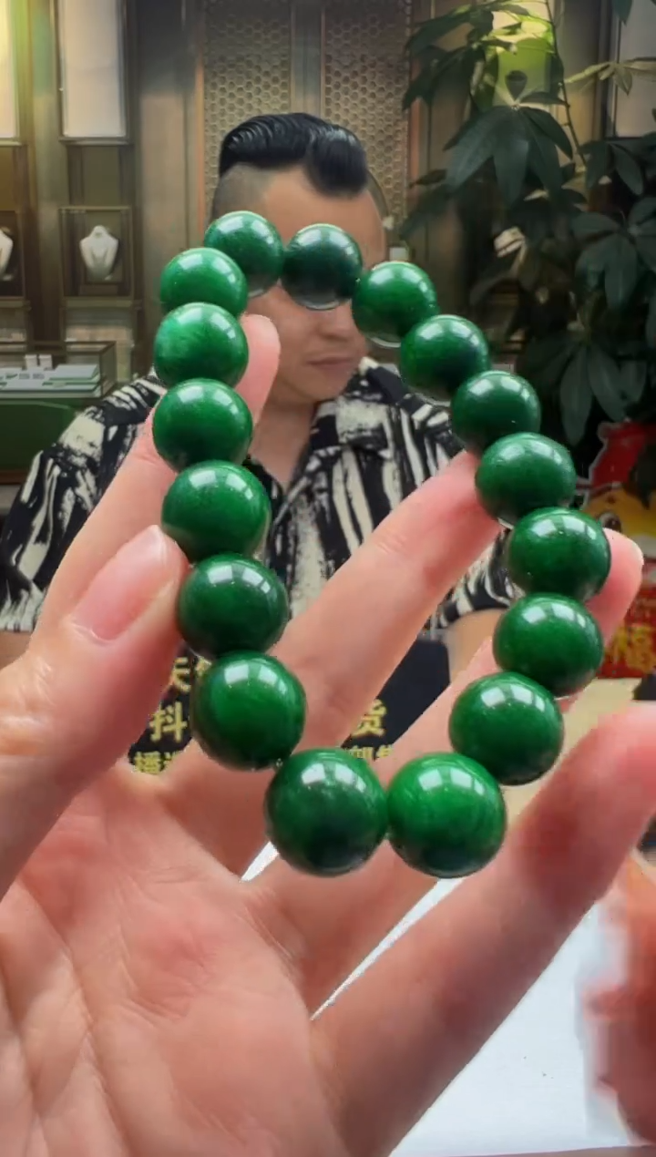 翡翠未镶嵌颈饰YY-2025-6-8-16