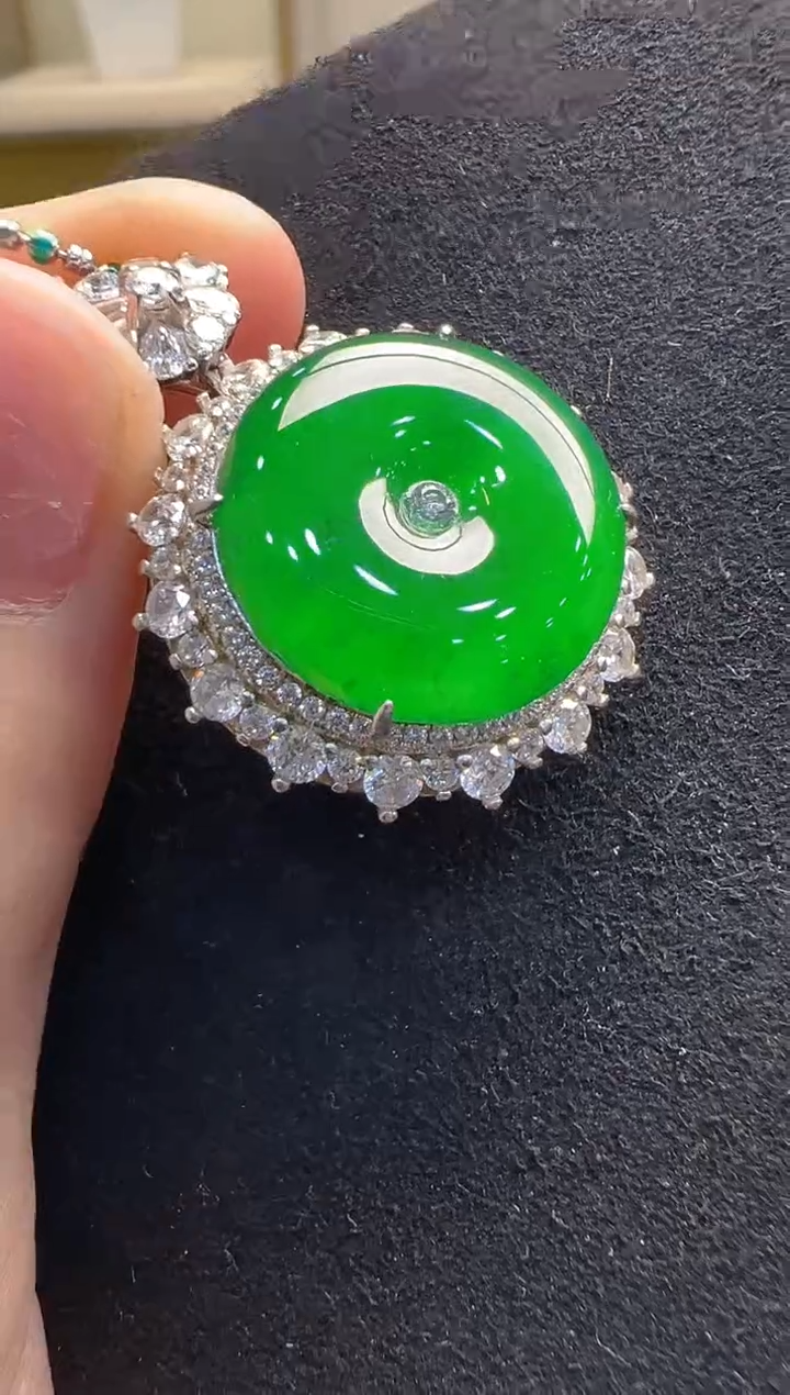 【闪购商品】翡翠吊坠(不含链)银S925镶嵌多样性发货拍一发一