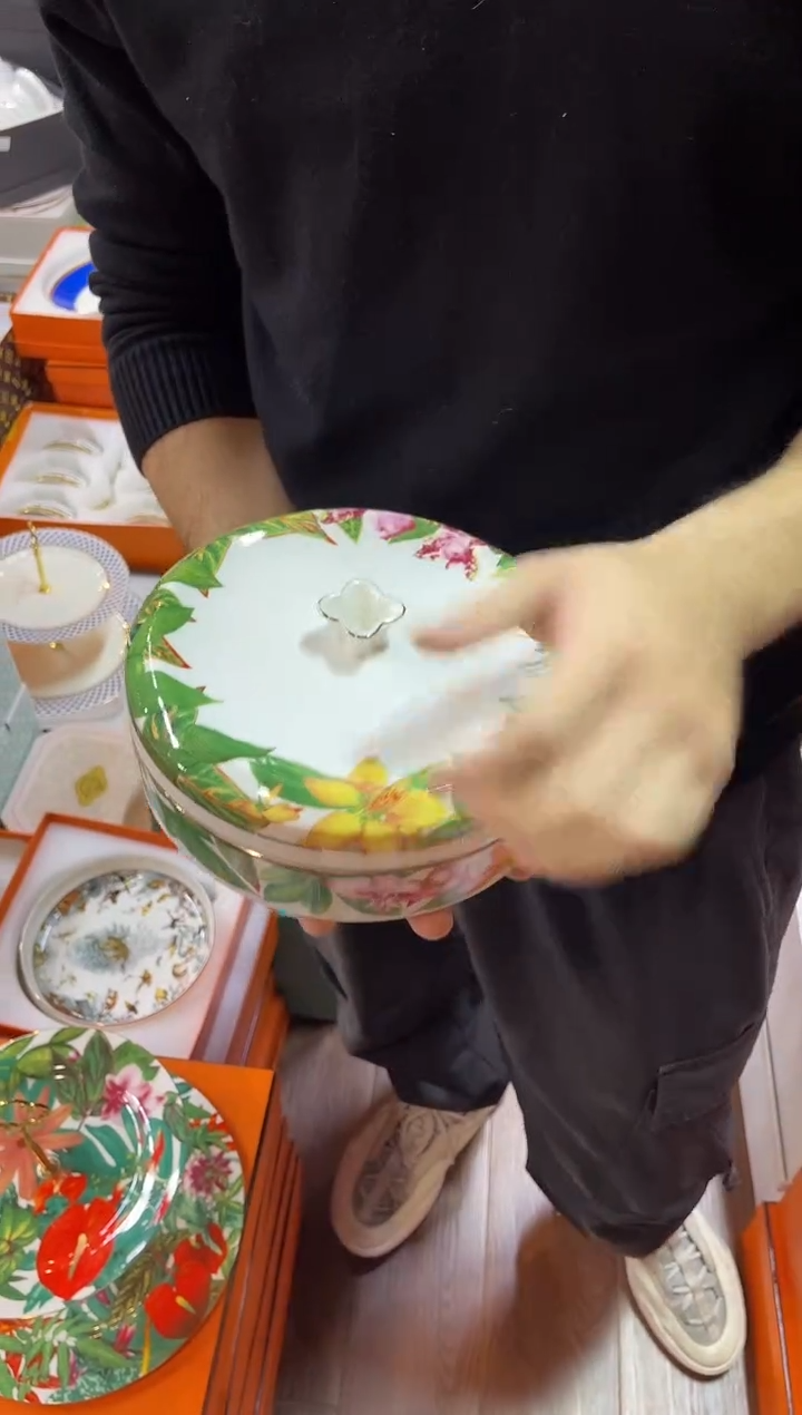 杯鸿辉家品牌瓷器，京东包邮！