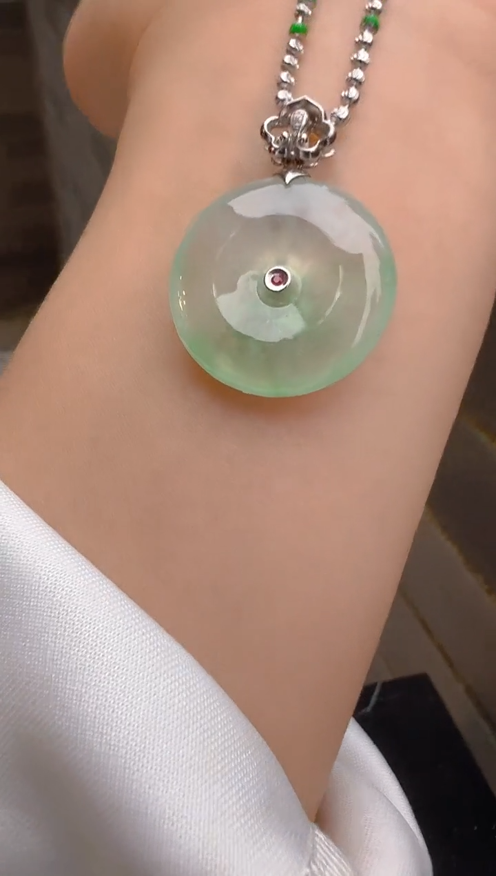 【闪购商品】翡翠吊坠(不含链)18K金镶嵌多样性团购发一件