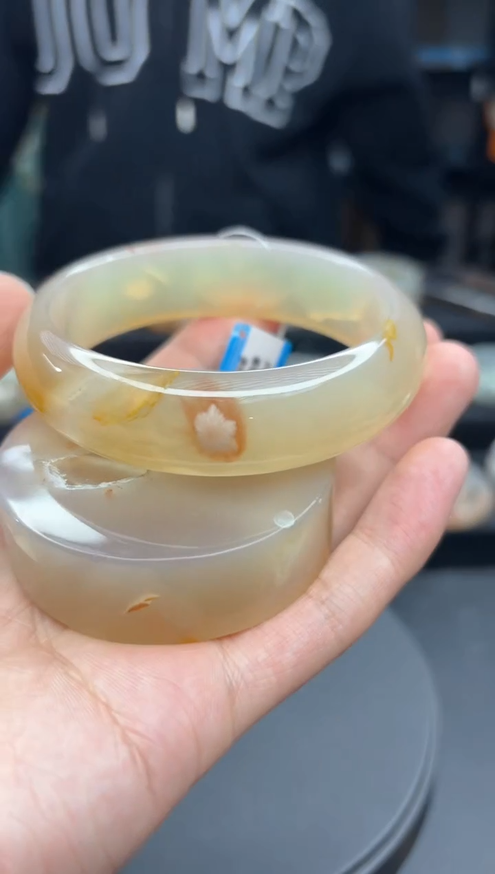 【闪购商品】石英质玉手镯未镶嵌167（63圈赠送镯心）