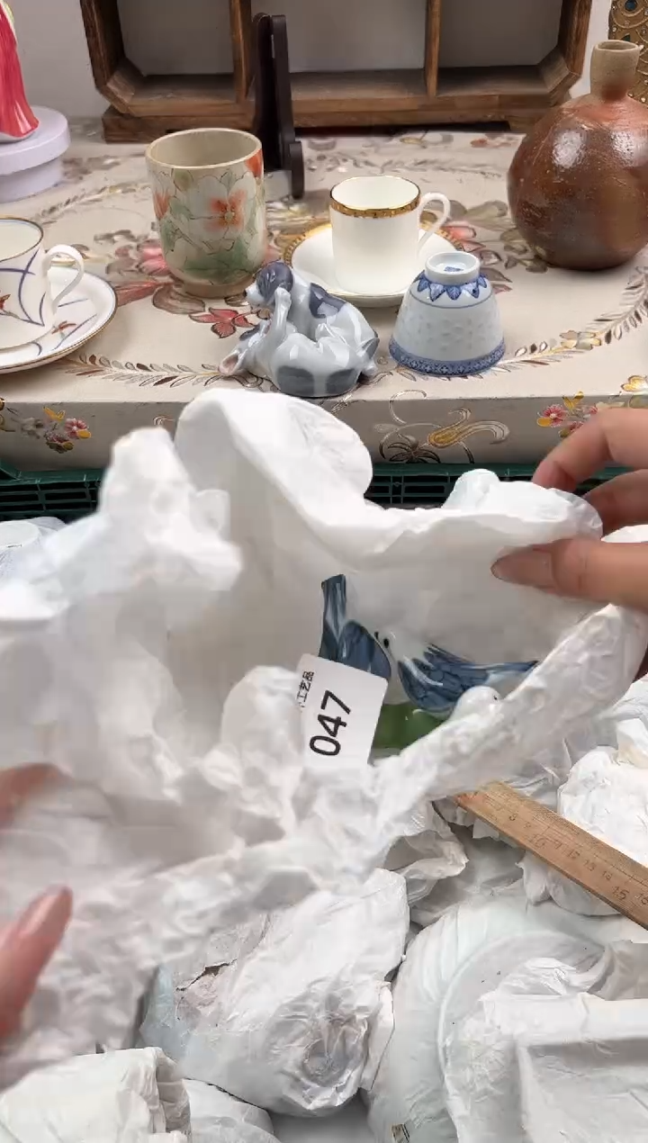 瓷片小*的B         047